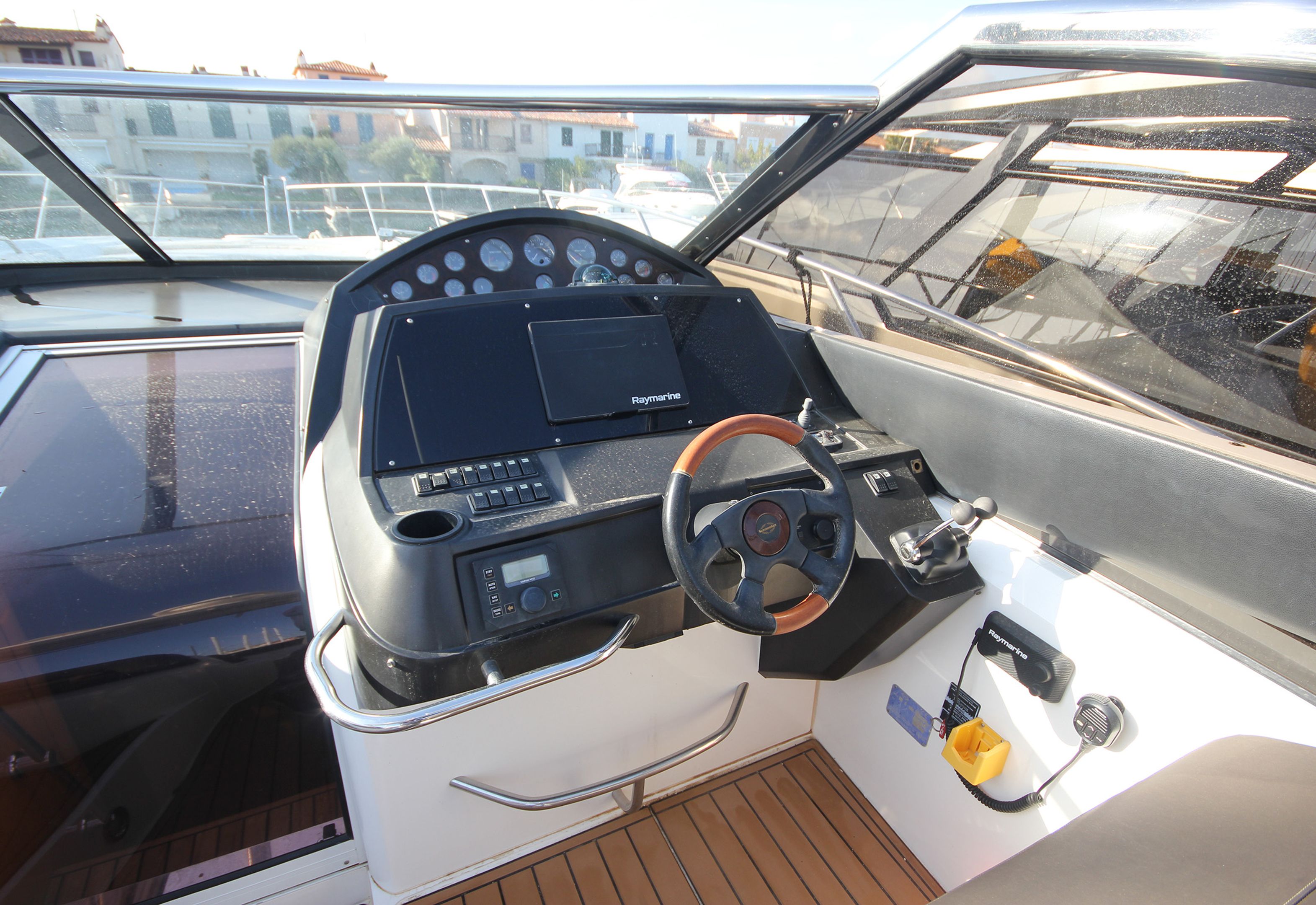 foto: 4 Sunseeker Portofino 53