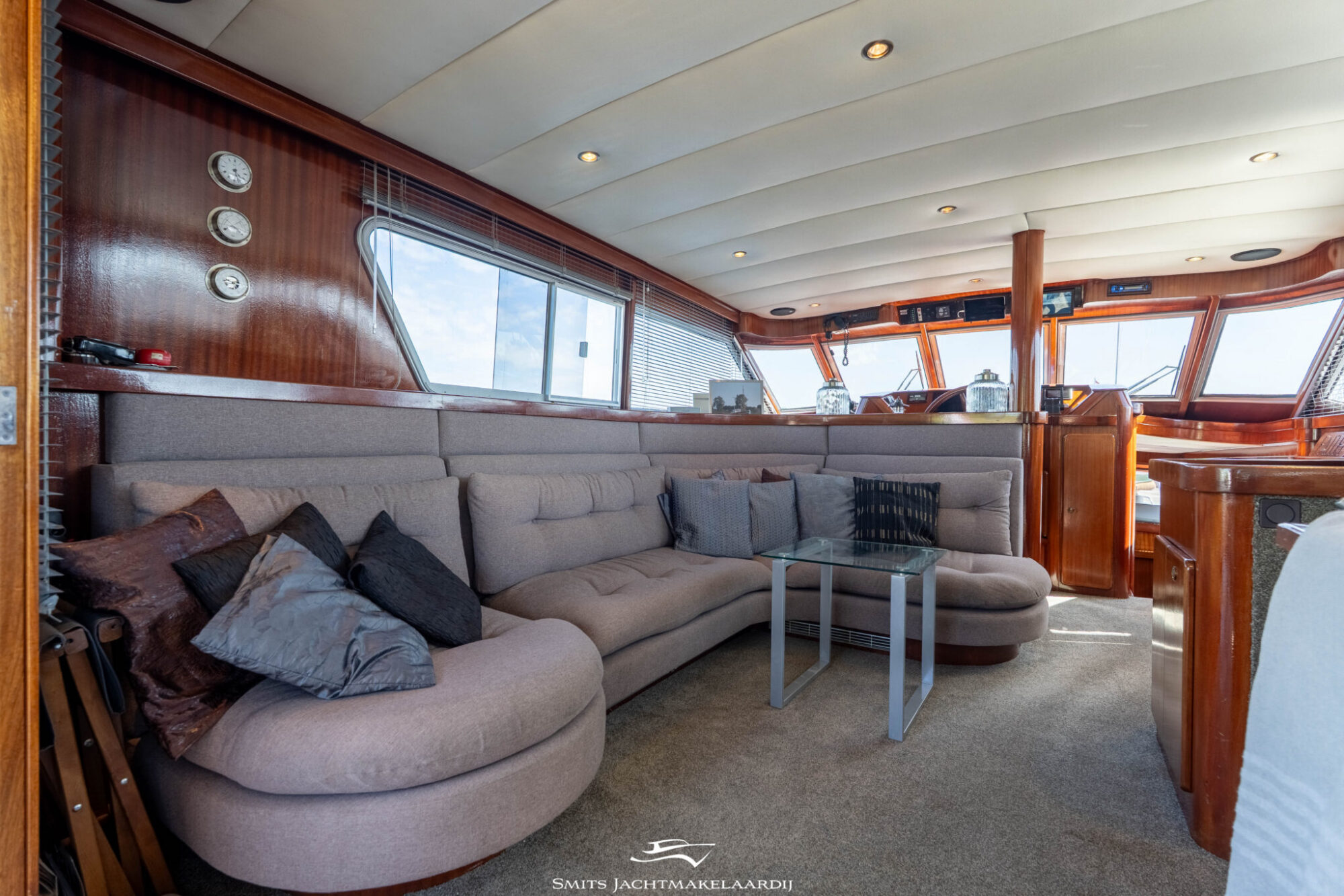 foto: 5 Van der Valk Valk Vitesse 54 Stabilizers