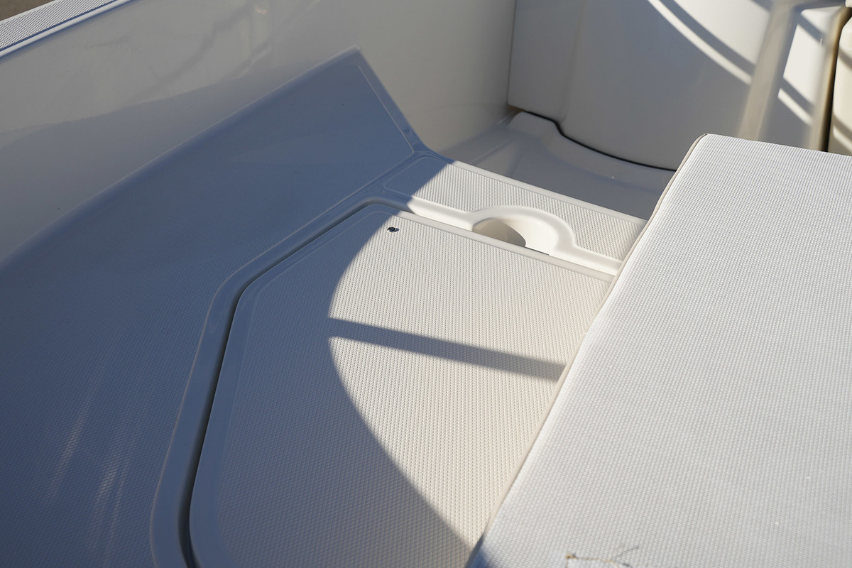 foto: 5 Boston Whaler 160 Super Sport