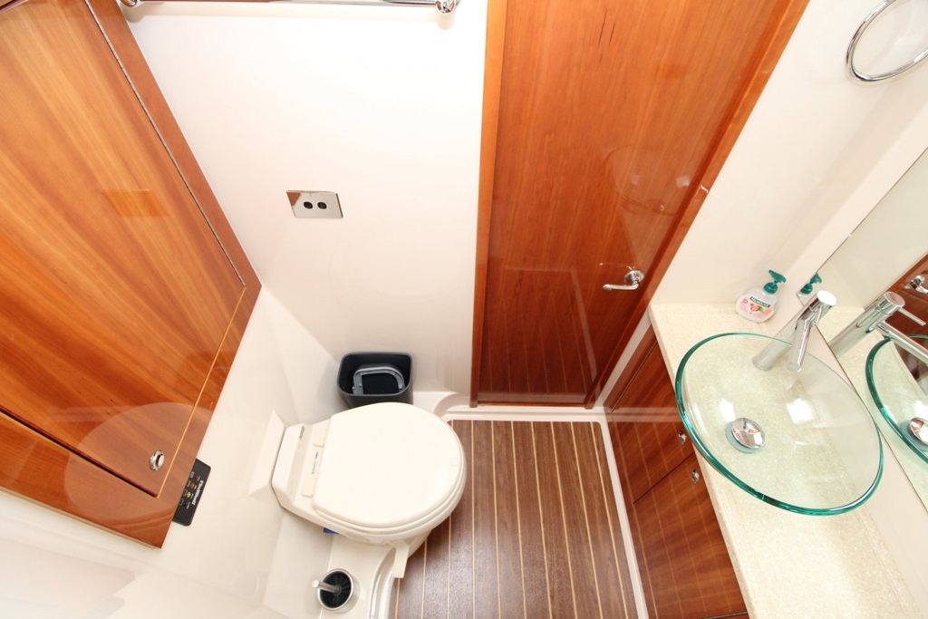 foto: 5 Rivièra 4700 Sport Yacht