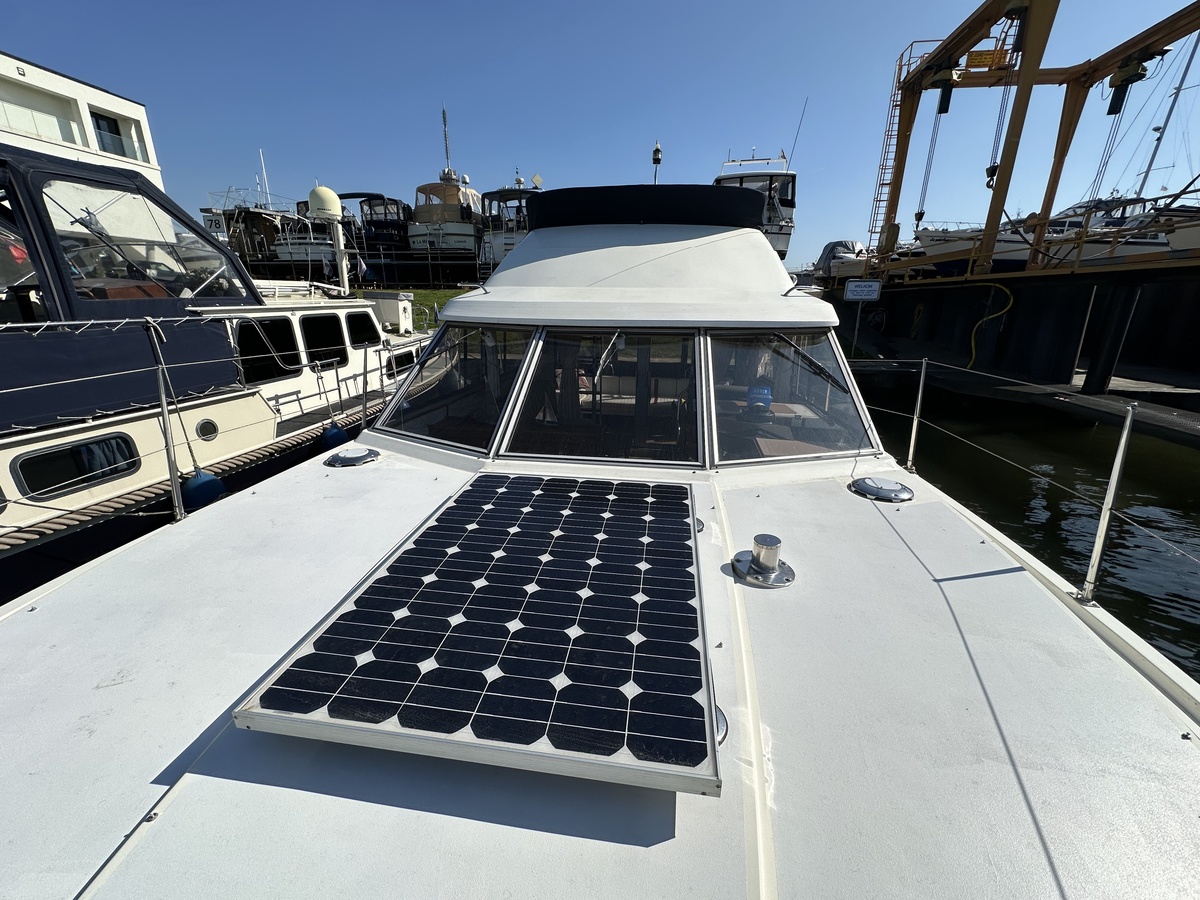 foto: 5 Fairline  31 Corniche 