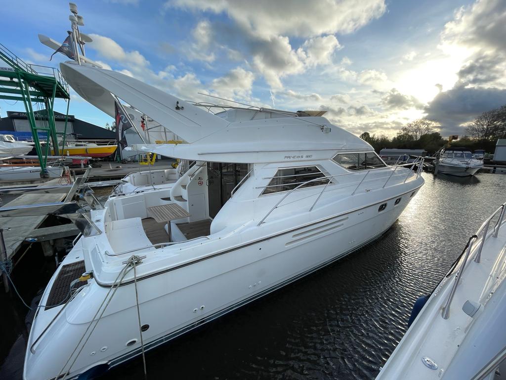 foto: 4 Princess  480