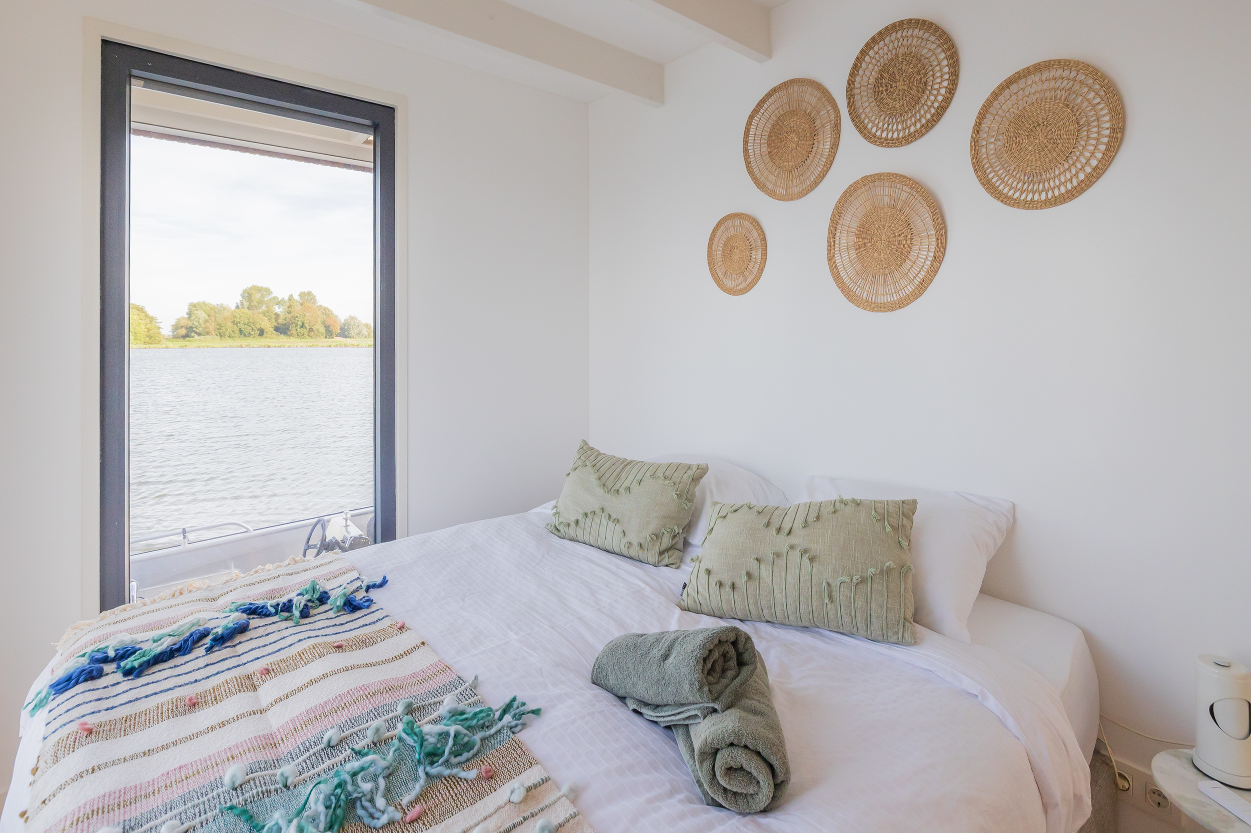 foto: 6 Surla (met Tender) Houseboat 15 Volledig Elektrisch With Charter