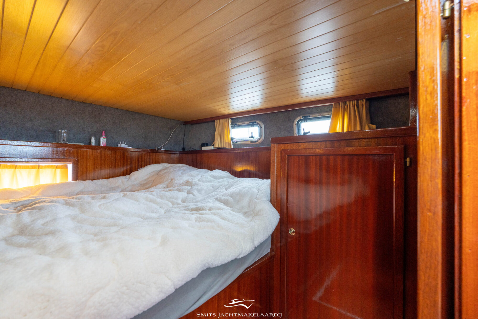 foto: 4 Bege Bege 9.50 AK Cabrio