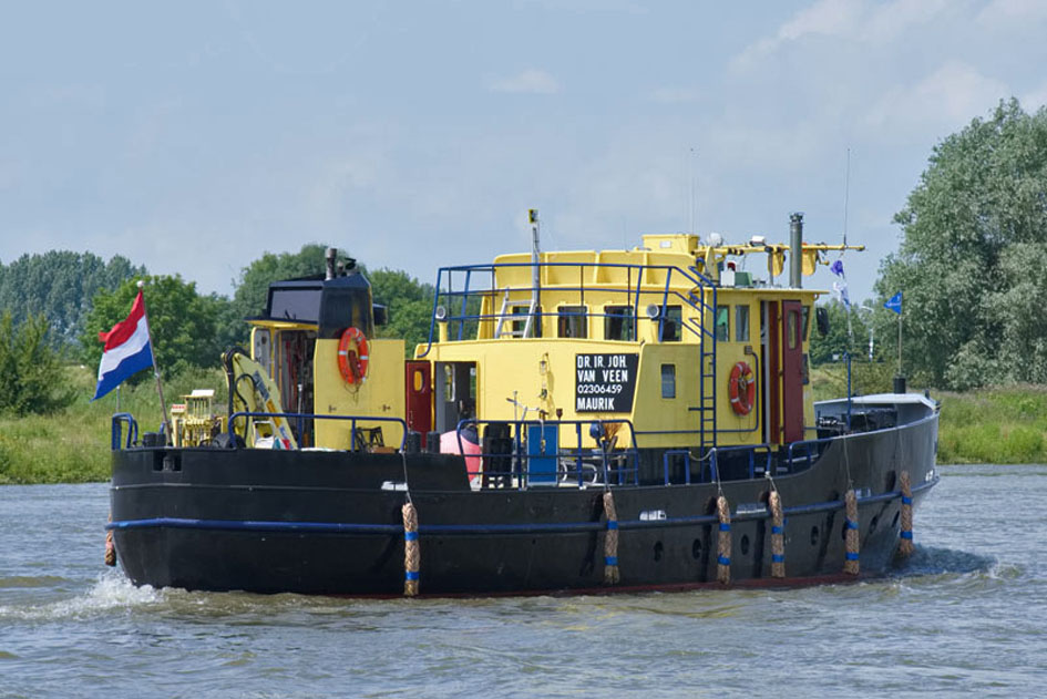 foto: 8 ex Rijkswaterstaat / Varend Woonschip 23.23, CBB Rijn