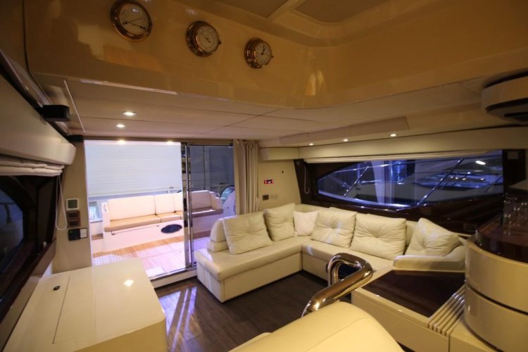 foto: 5 Azimut 60