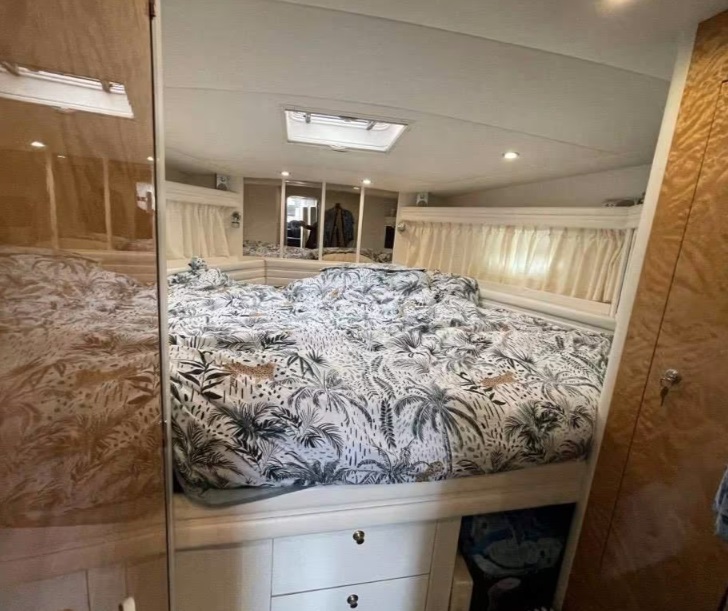 foto: 9 Sunseeker  Camargue 55