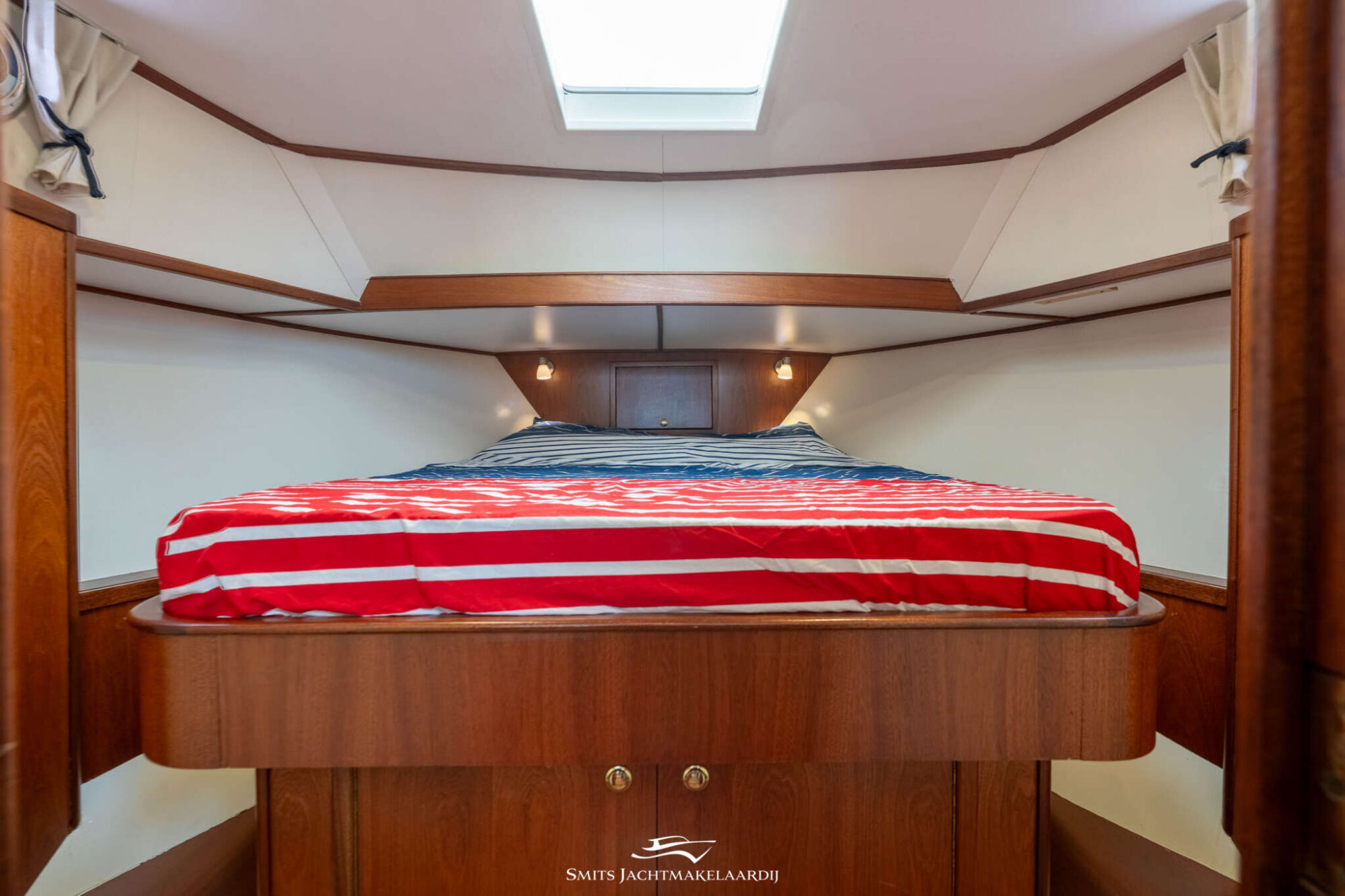 foto: 4 Bach Bach Yacht 35 OK