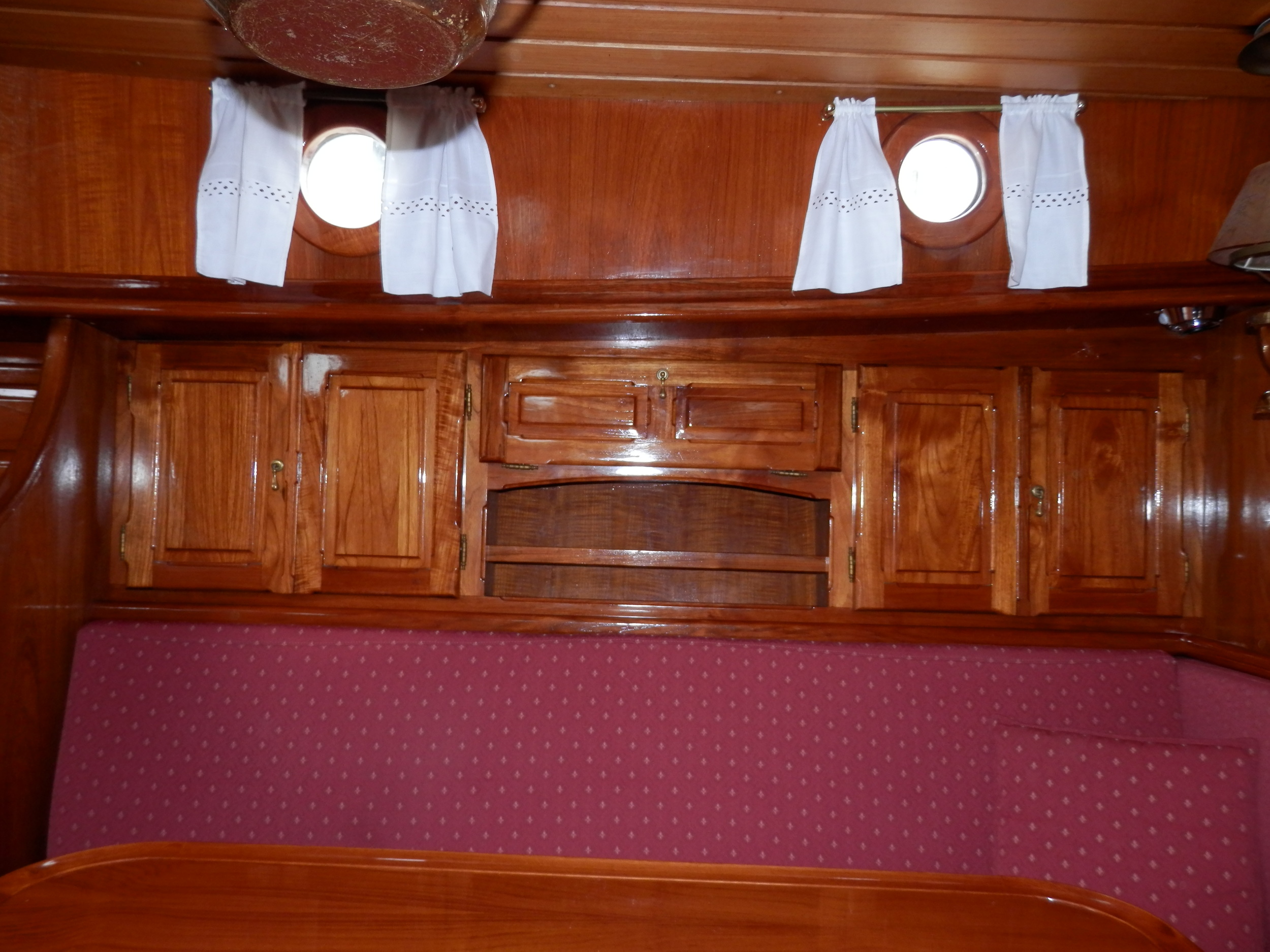 foto: 6 Danish Rose 31