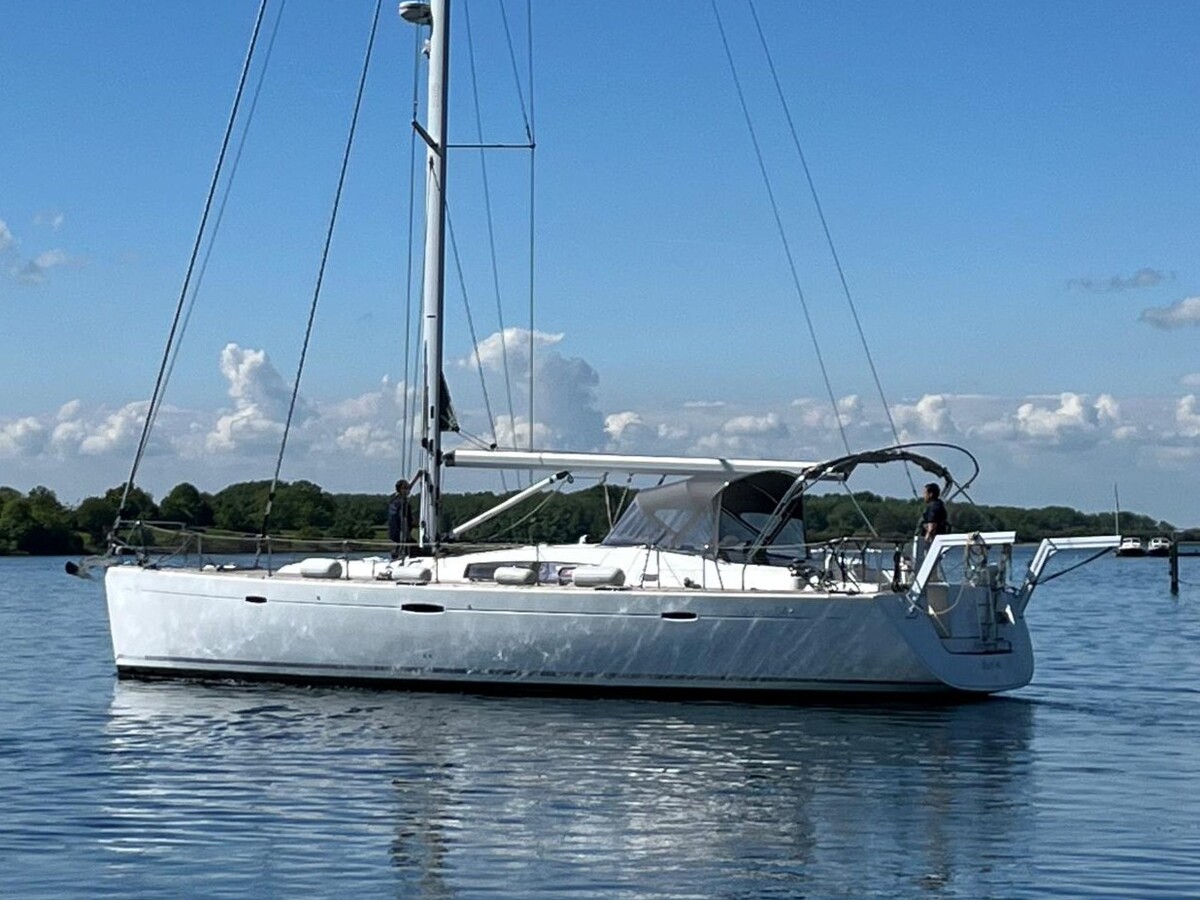 foto: 6 Beneteau Oceanis 54