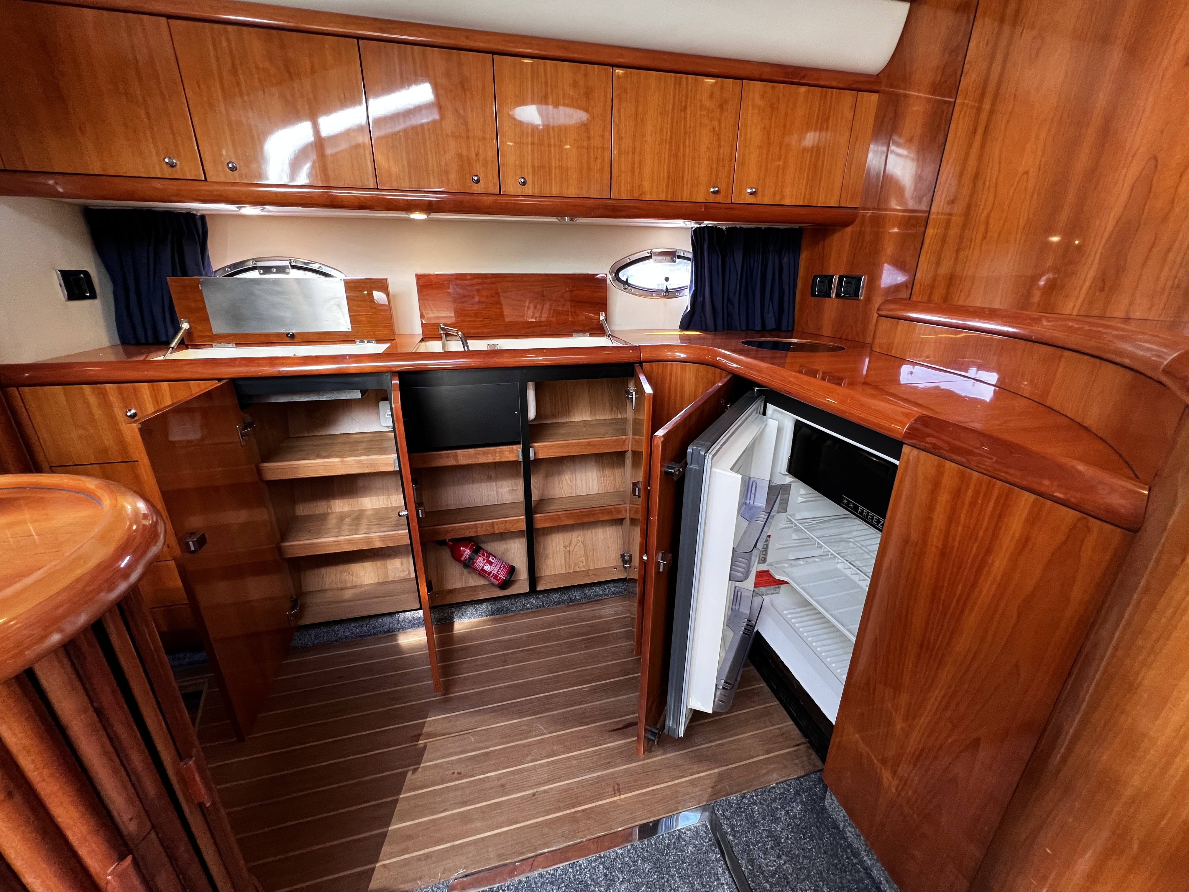 foto: 7 Sunseeker Camarque 50