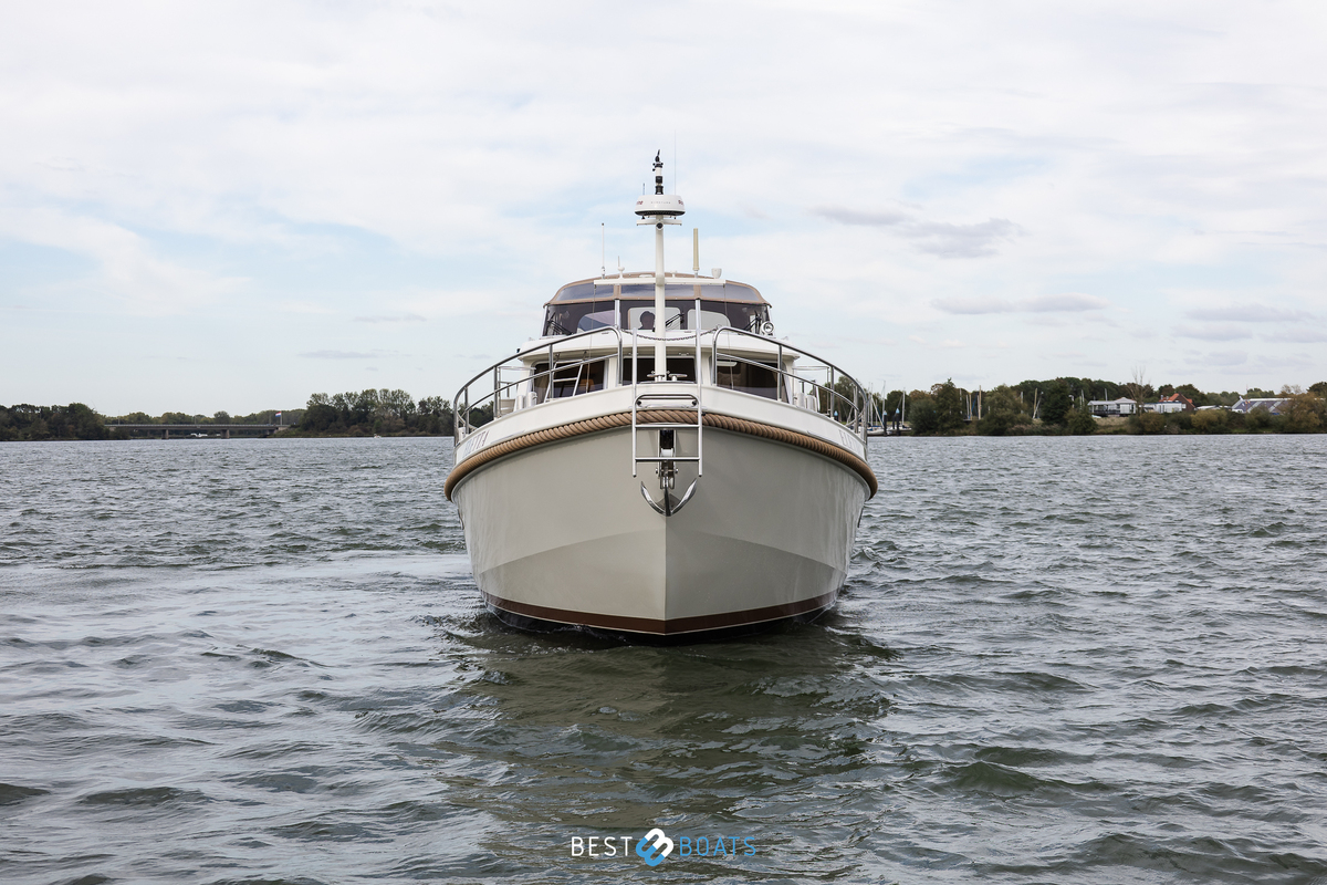 foto: 5 Linssen Grand Sturdy 470 AC Mark II Twin
