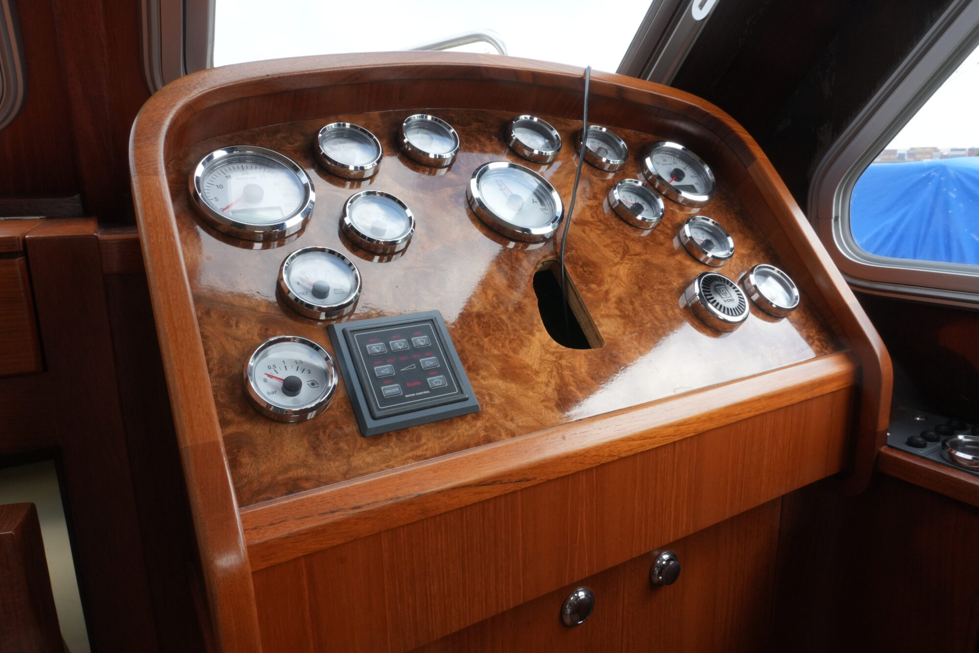 foto: 5 Casco Casco 11.00 OK Flybridge