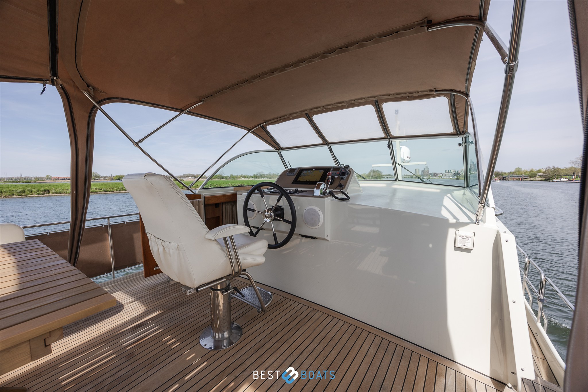 foto: 4 Linssen Grand Sturdy 43.9 AC