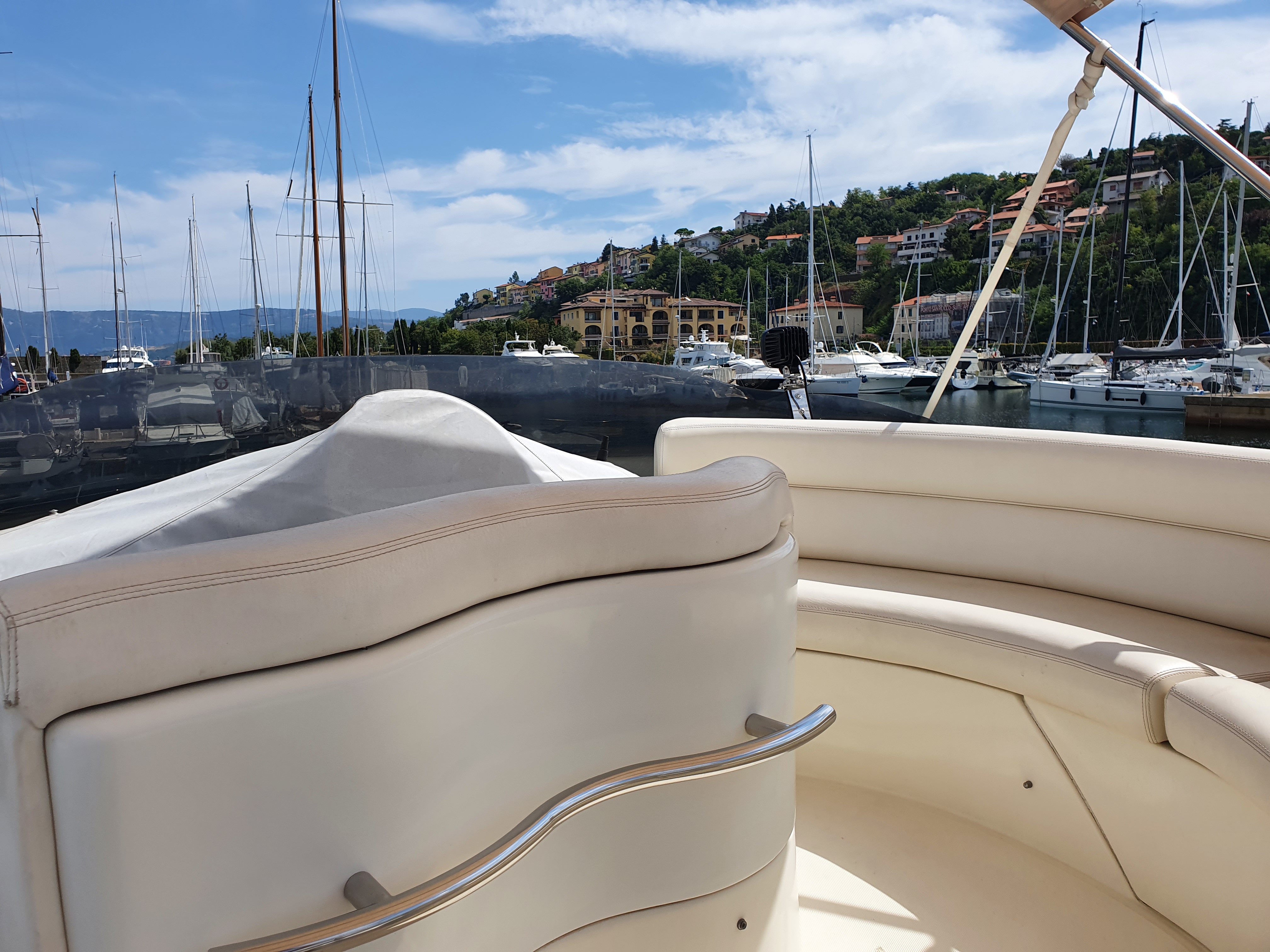 foto: 5 Azimut 42 Fly Evolution