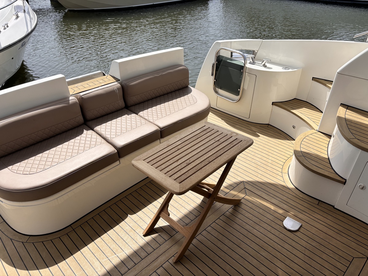 foto: 5 Azimut 46 Fly