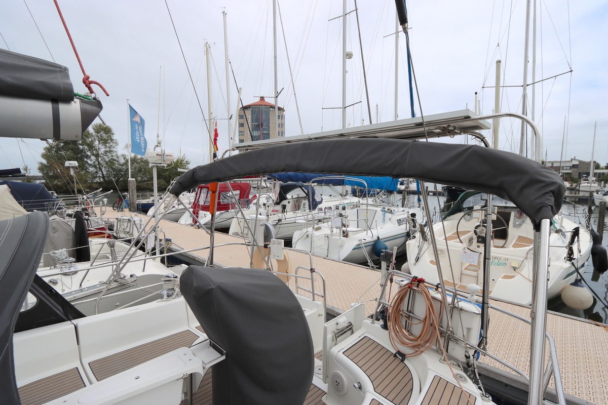 foto: 12 Beneteau Oceanis 423 Clipper 