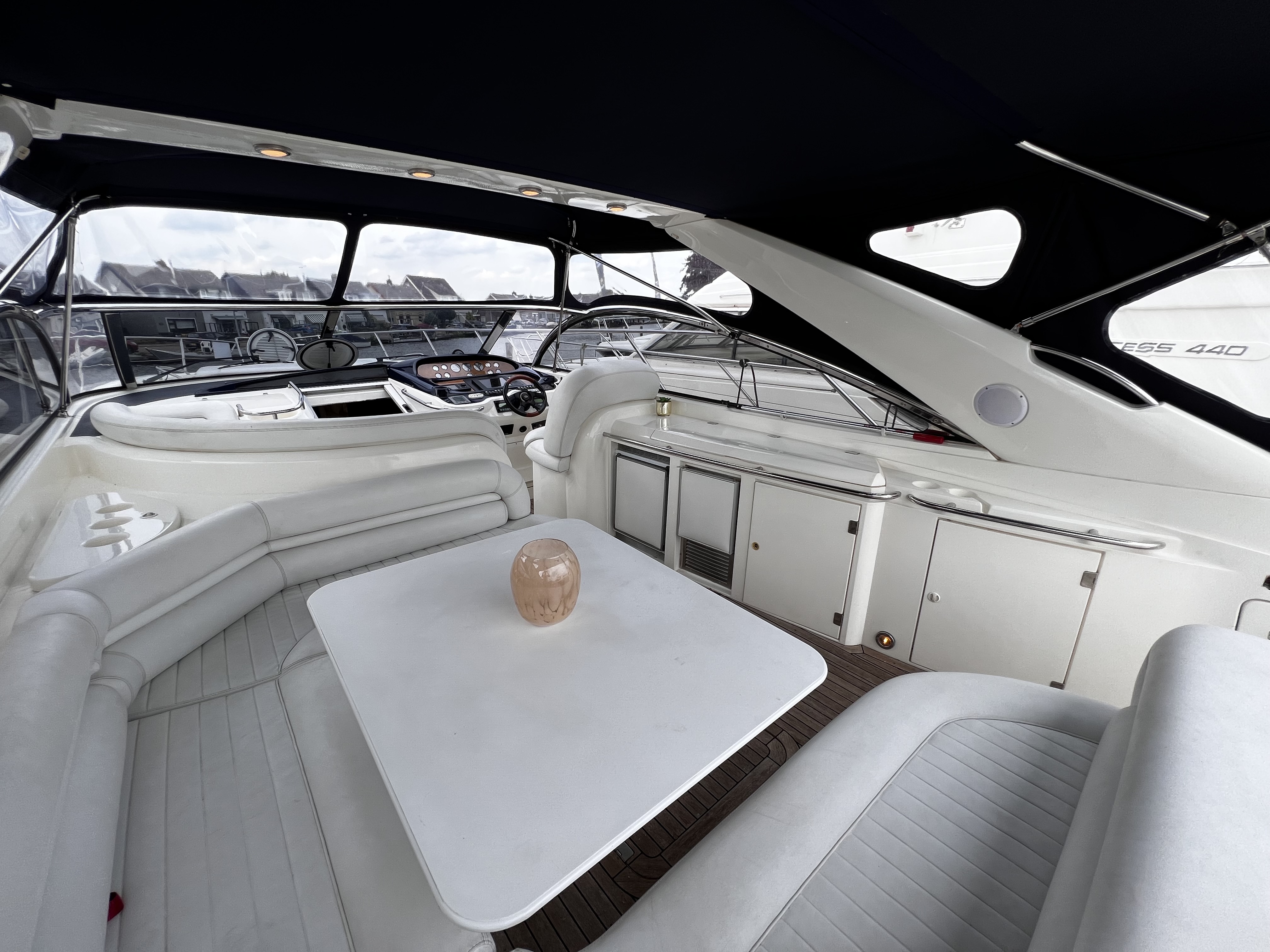 foto: 4 Sunseeker Camarque 50