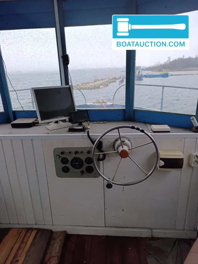 foto: 13 Trawler 1500