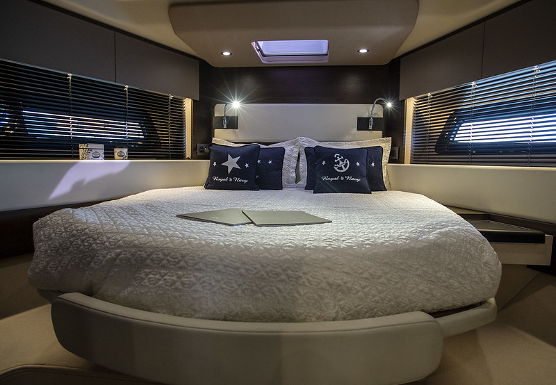 foto: 5 Azimut 50 Fly