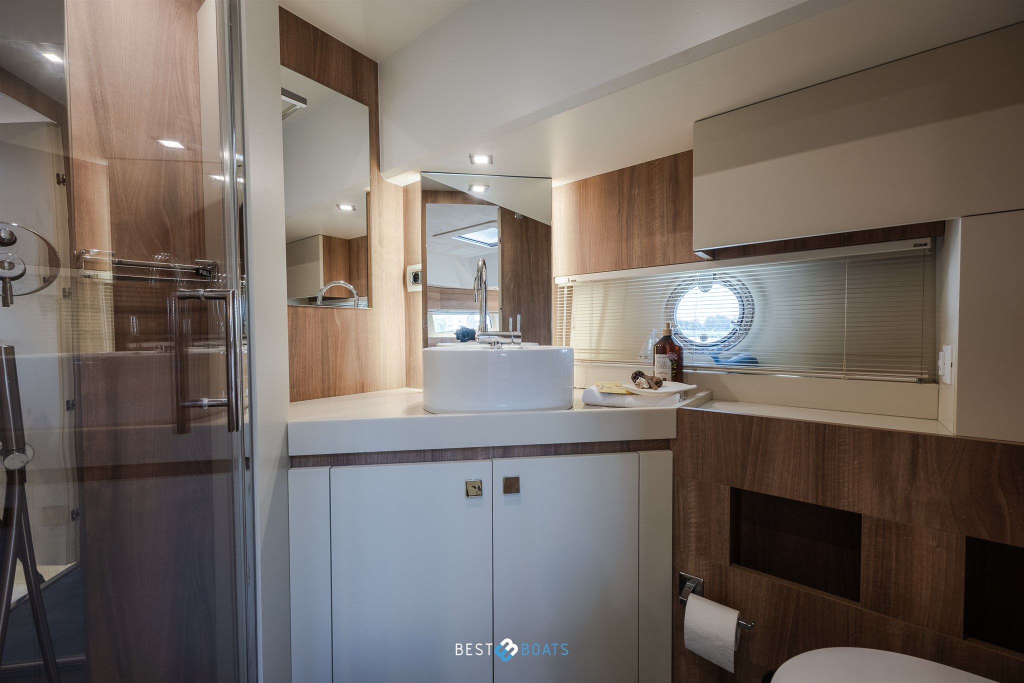 foto: 5 Cranchi Eco Trawler 43 Long Distance