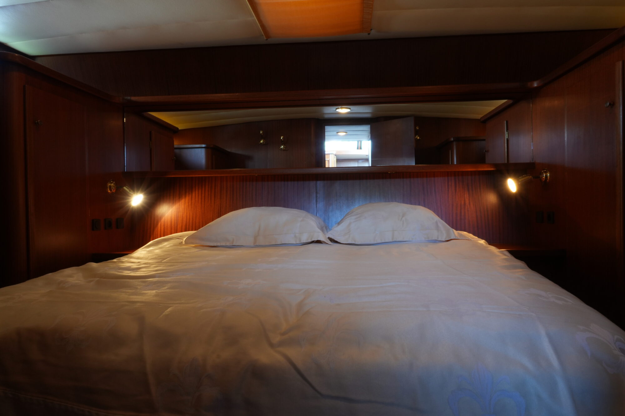 foto: 8 Valkkruiser Valkkruiser Super Falcon 45 Cabrio