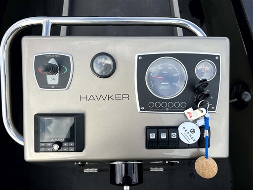 foto: 4 Seafury Hawker 725