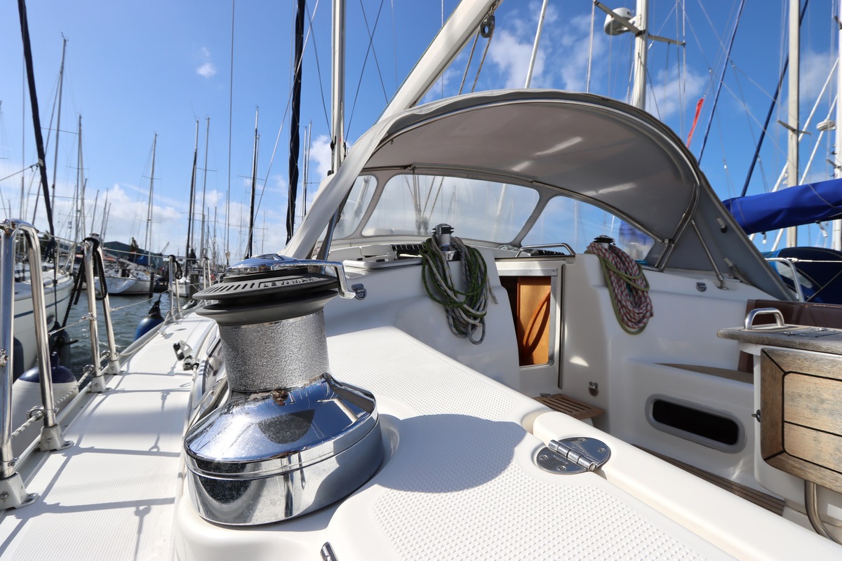 foto: 6 Bavaria 42-3 Cruiser