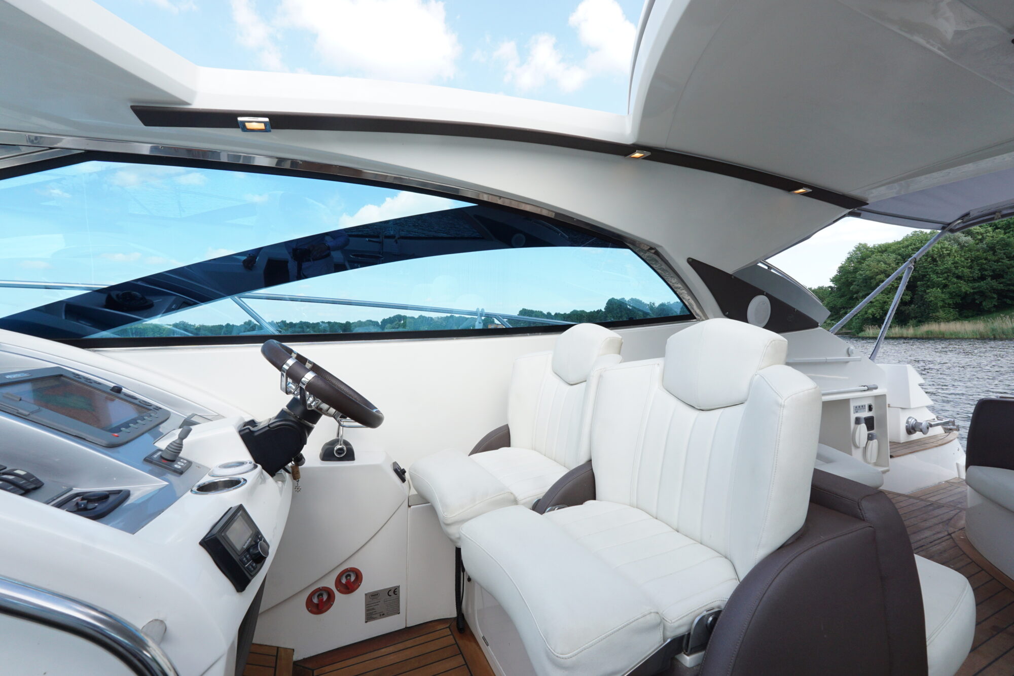 foto: 8 Sessa Sessa C52 HT