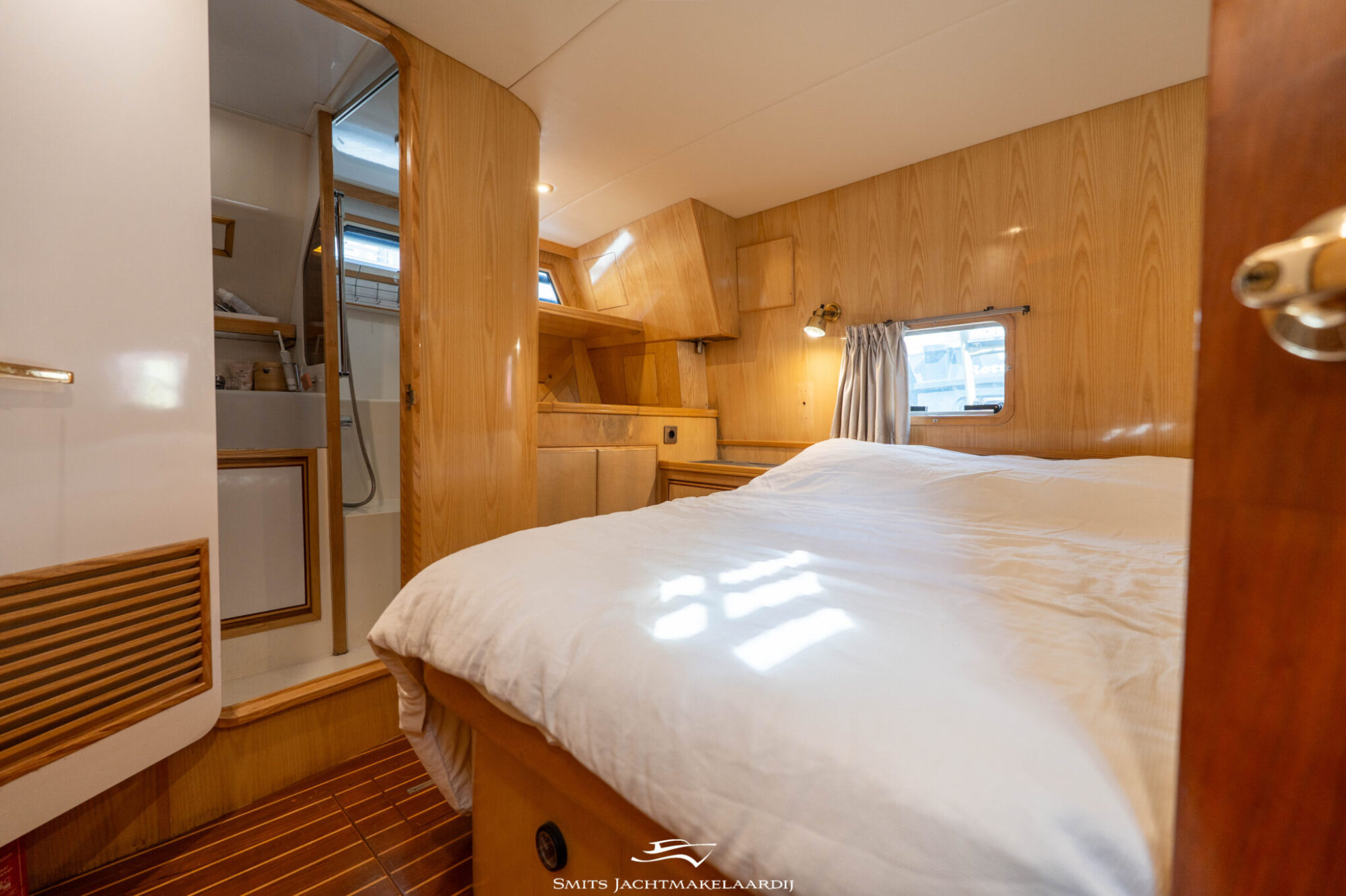 foto: 6 Astor Astor 37 Flybridge