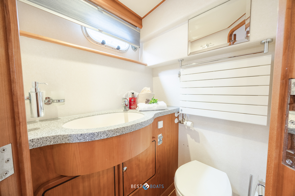 foto: 6 Linssen Grand Sturdy 430 AC Mark II