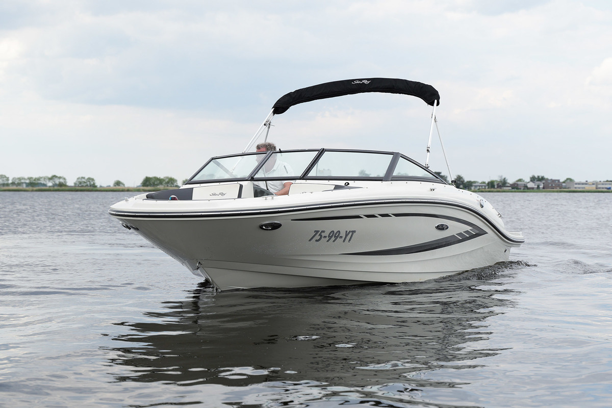 foto: 5 Sea Ray 19 SPX