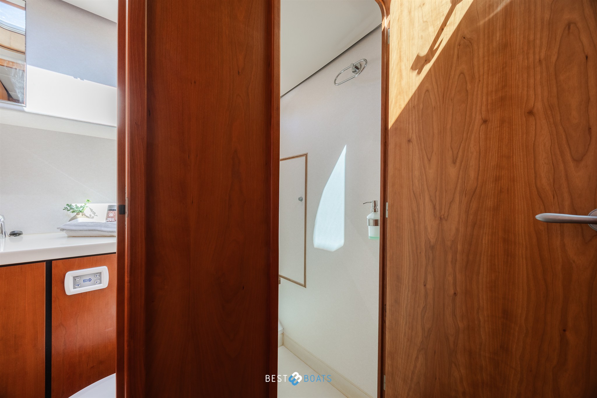foto: 6 Linssen Grand Sturdy 45.9 AC