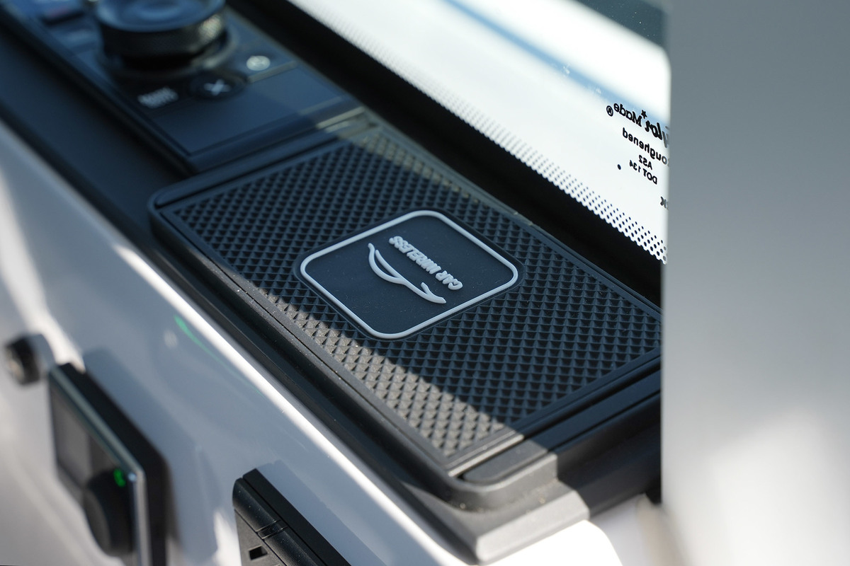 foto: 9 Axopar  37 XC Cross Cabin Mediterrana Edition