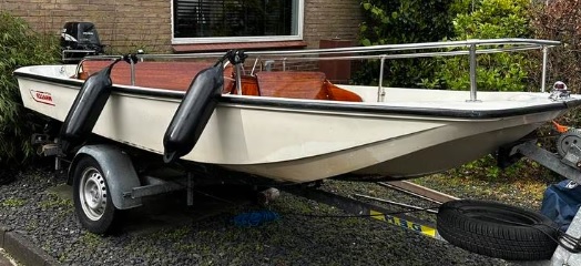 foto: 4 Bosten Whaler 13ft sport