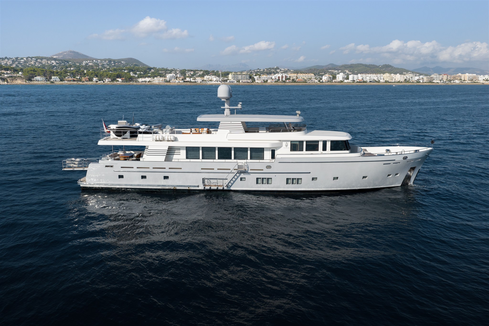 foto: 39 Van Der Valk Shipyard Custom Explorer