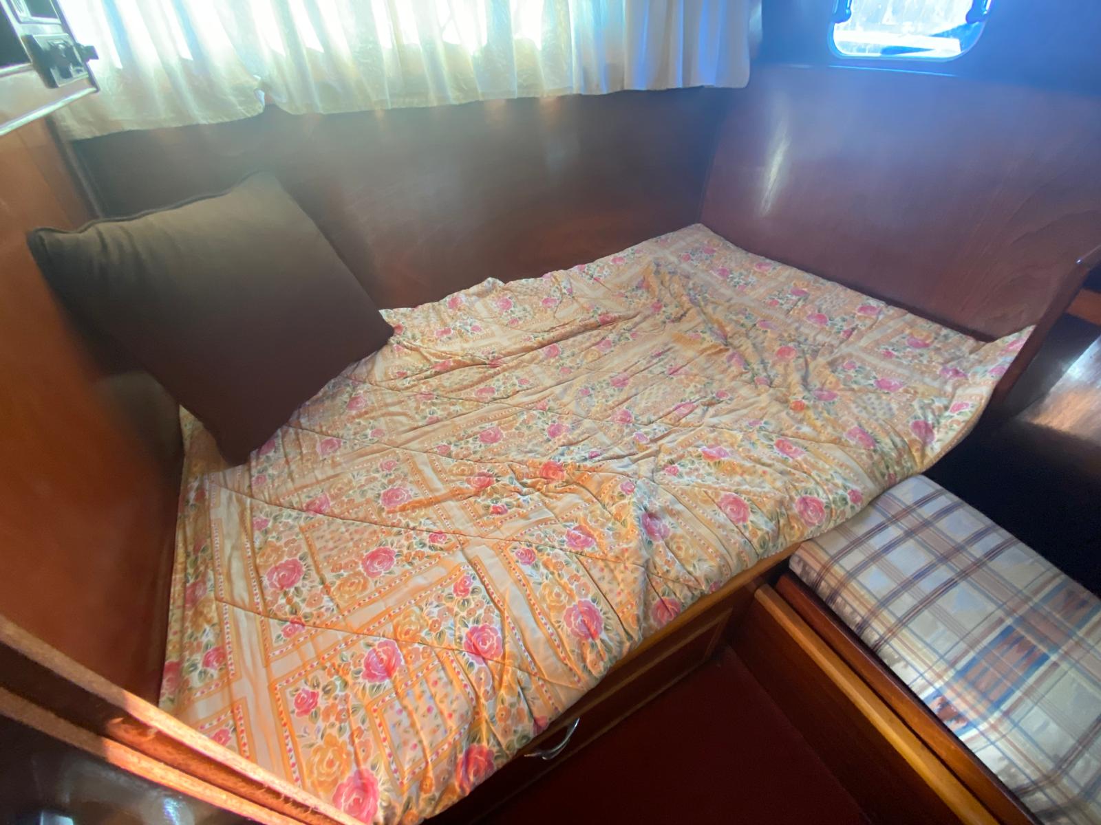 foto: 22 Combikruiser 1200 ( Woonschip met CV )