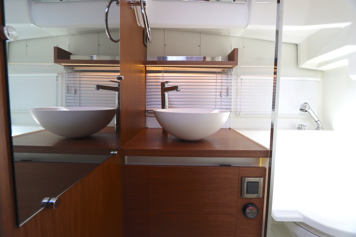 foto: 4 Jeanneau NC 33