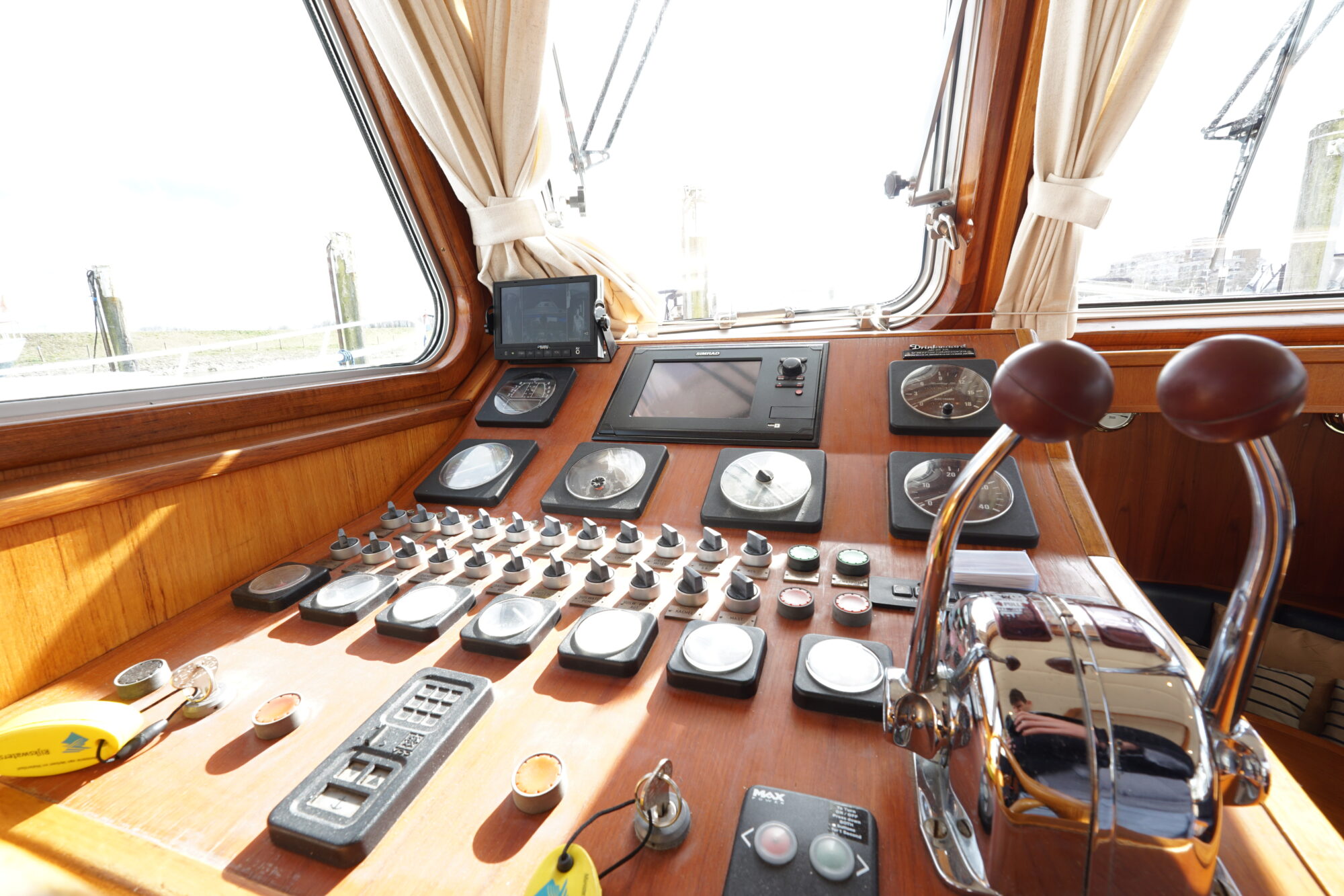 foto: 8 Damen Damen Pushy Cat 15.00 AK Cabrio
