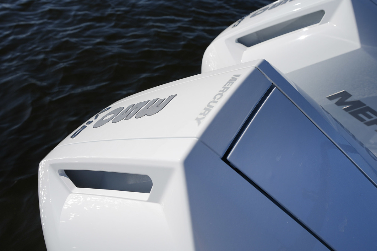 foto: 10 Axopar  37 XC Cross Cabin Mediterrana Edition