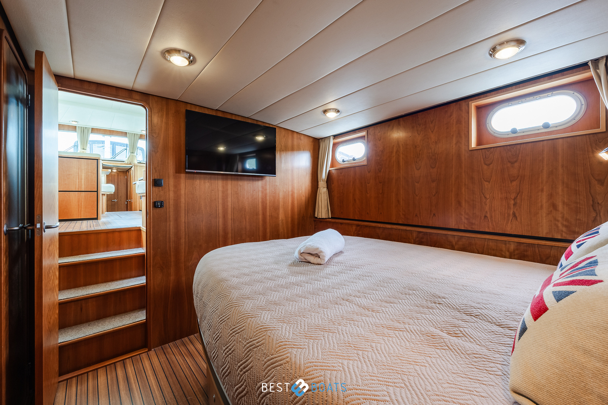 foto: 6 Linssen  Grand Sturdy 45.9 AC Twin