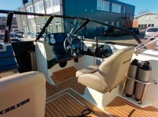 Quicksilver 555 BOWRIDER 100 