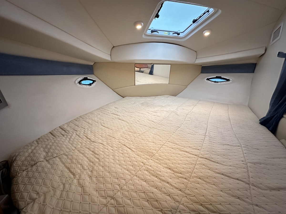 foto: 6 Bayliner 305