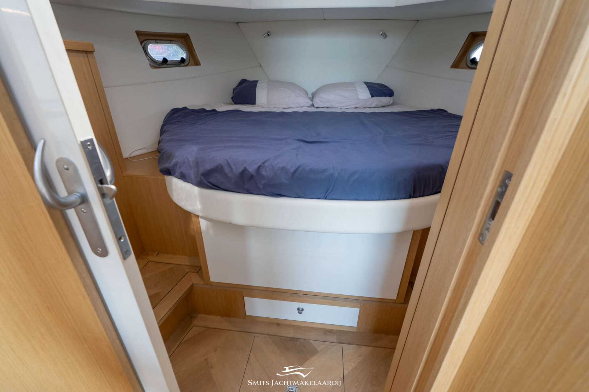 foto: 5 Crown yachts Crown Keyzer C107 Cabrio
