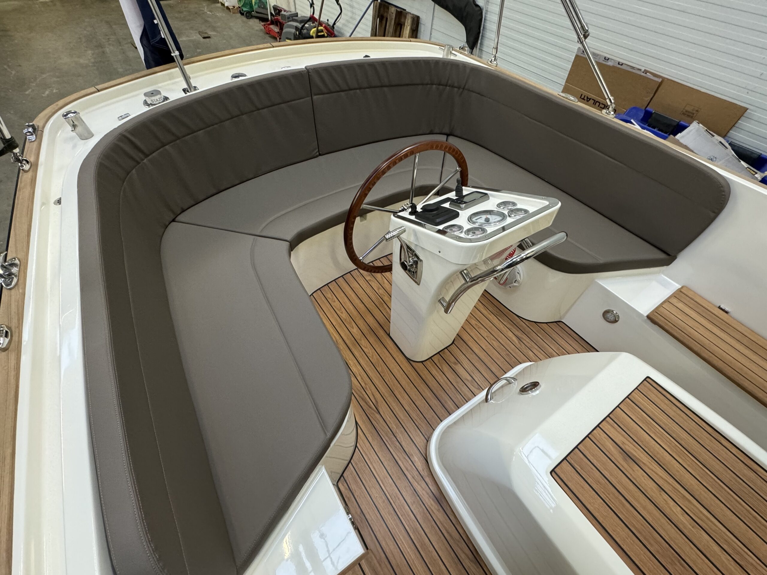 foto: 5 Bayliner 3288
