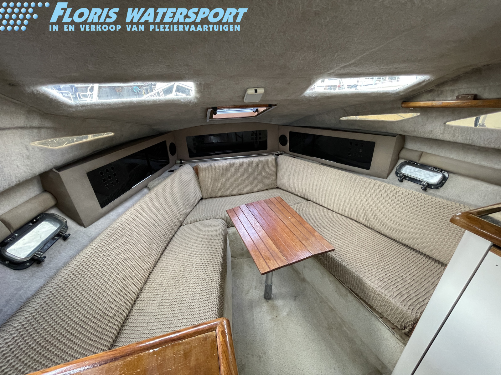 foto: 90 Bayliner 2455 Ciera