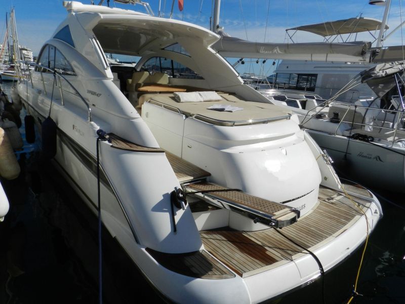 foto: 4 Fairline Targa 47 Gran Turismo