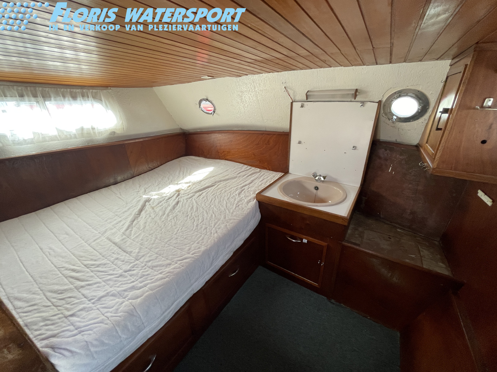 foto: 4 De Ruiter kruiser 1100