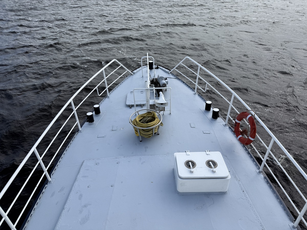 foto: 5 Ex-Patrouille Vaartuig Varend Woonschip