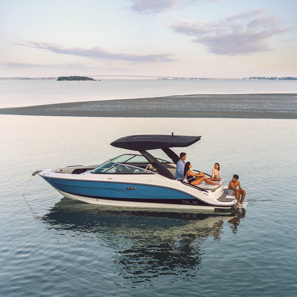 foto: 5 Sea Ray SLX 260